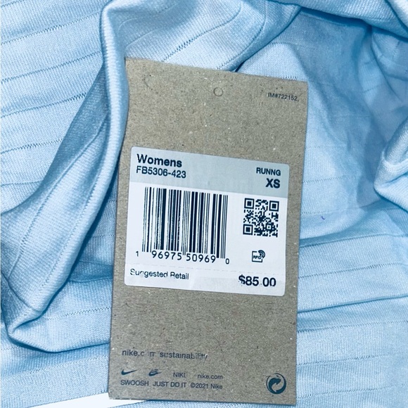 NWT Nike Running Therma-Fit SZ XS baby blue turtleneck w/logo/bust 38”-44” - Picture 6 of 7